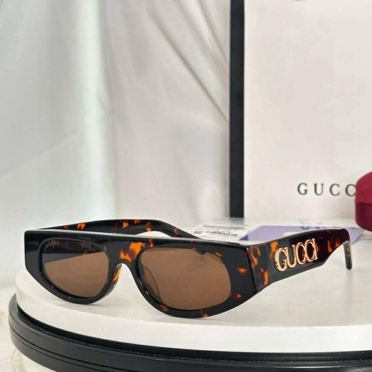 Picture of Gucci Sunglasses _SKUfw79480292fw